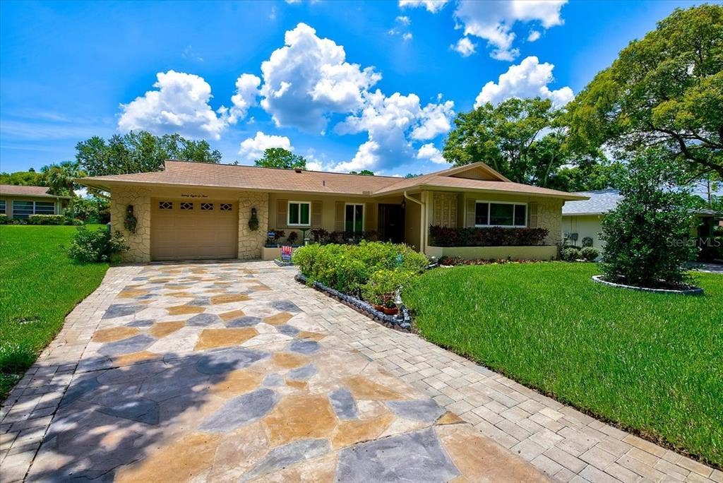 2804 CAMERON COURT, Palm Harbor, FL 34684 2804 CAMERON COURT, Palm Harbor, FL 34684