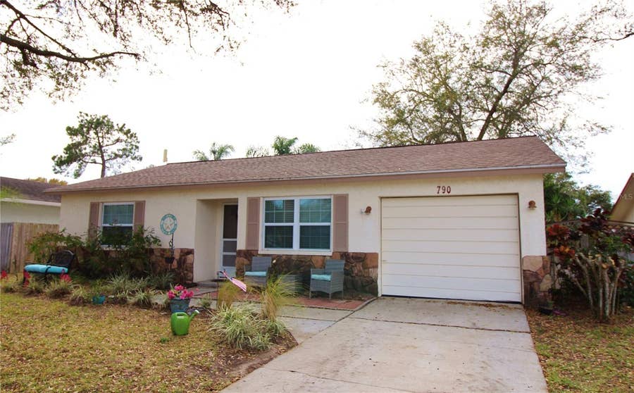 Property photo for 790 KIRKLAND CIRCLE, Dunedin, FL
