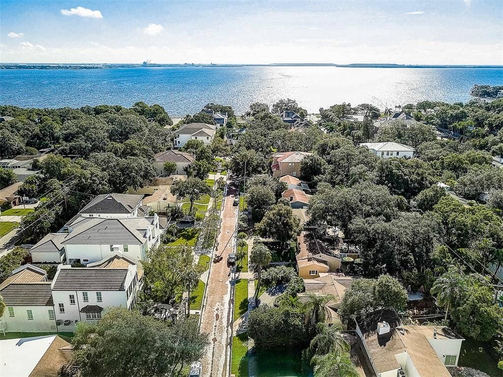 2914 W ALLINE AVENUE, Tampa, FL 33611 2914 W ALLINE AVENUE, Tampa, FL 33611