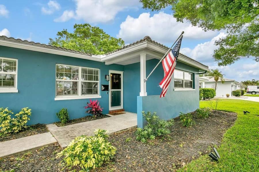 Property photo for 103 98TH AVENUE NE, St Petersburg, FL