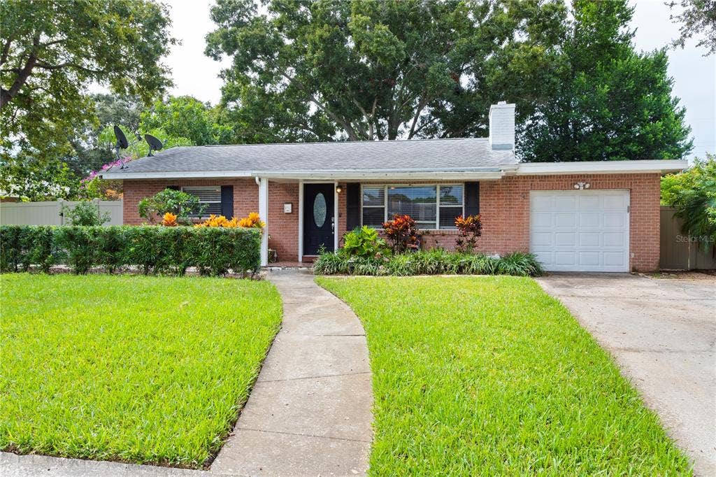 4110 BENSON AVENUE N, St Petersburg, FL 33713 4110 BENSON AVENUE N, St Petersburg, FL 33713