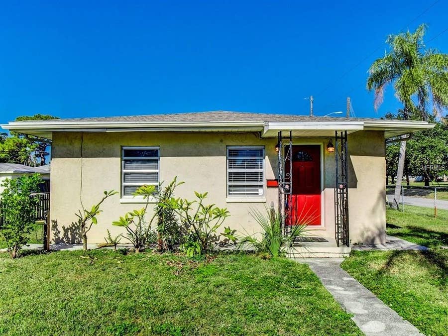 Property photo for 4001 8TH AVENUE N, St Petersburg, FL