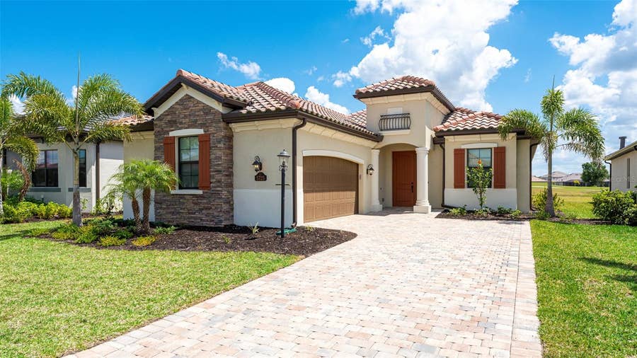 Property photo for 5725 CHEECH GLEN, Lakewood Ranch, FL