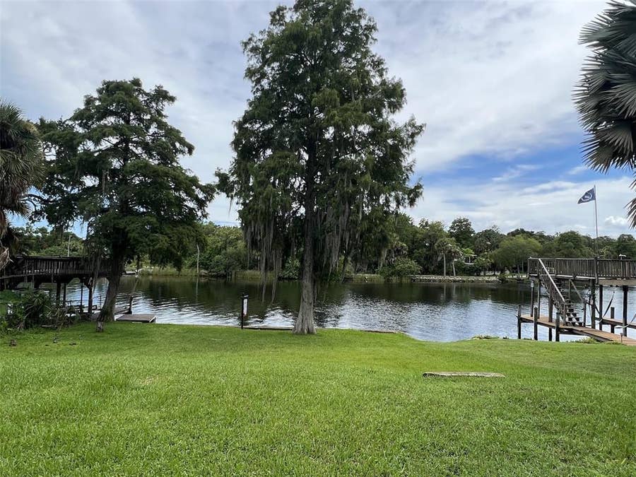 Property photo for 338 W RIO VISTA COURT, Tampa, FL