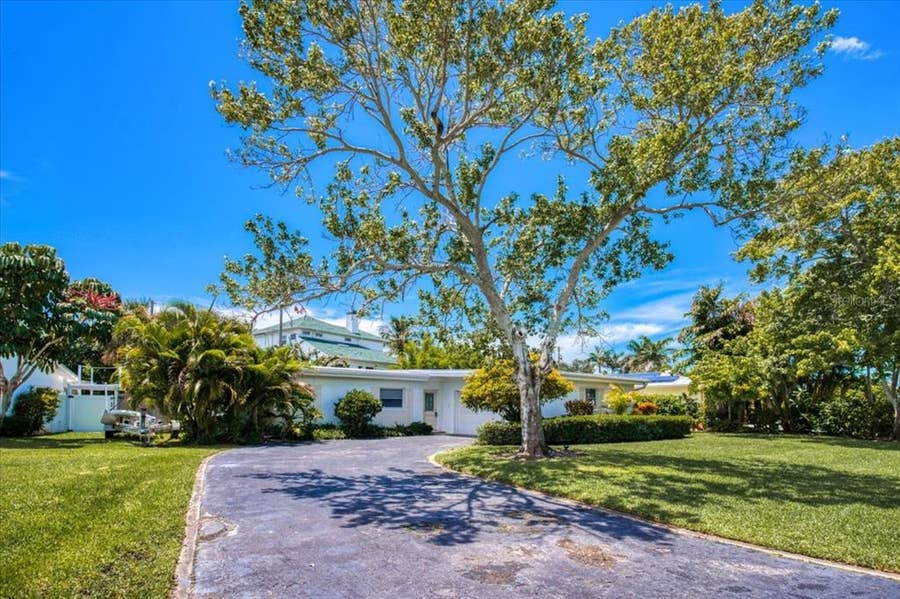 Property photo for 6941 S SHORE DRIVE S, South Pasadena, FL