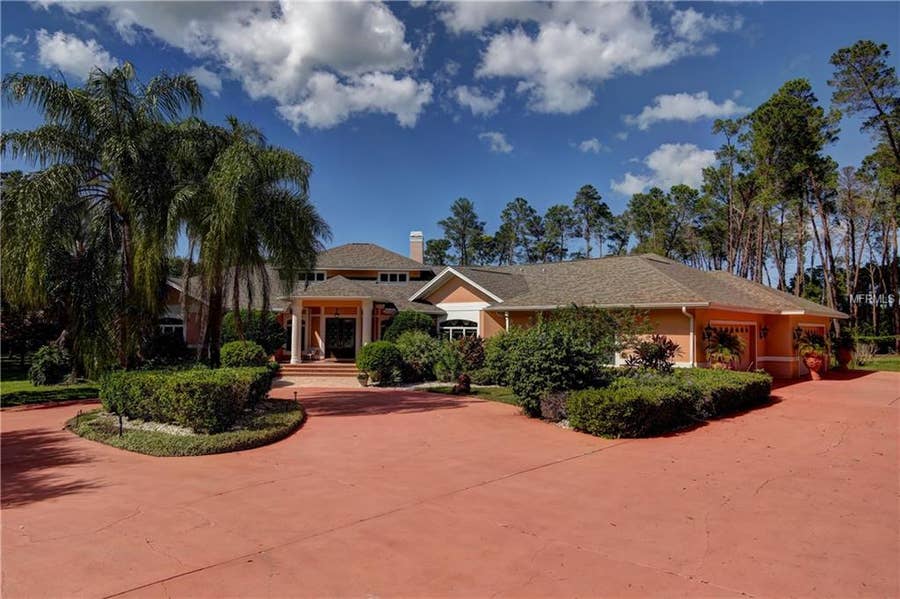 Property photo for 1801 COUNTRY LANE, Palm Harbor, FL