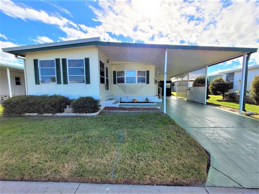 Property photo for 209 SEAGULL DRIVE, Tarpon Springs, FL