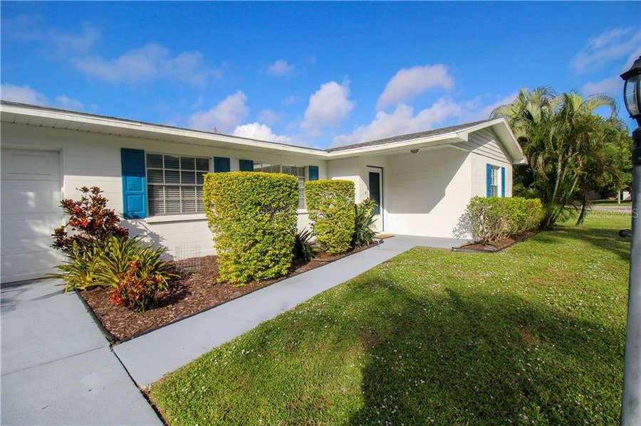 Property photo for 2806 TAUNTON DRIVE W, Bradenton, FL