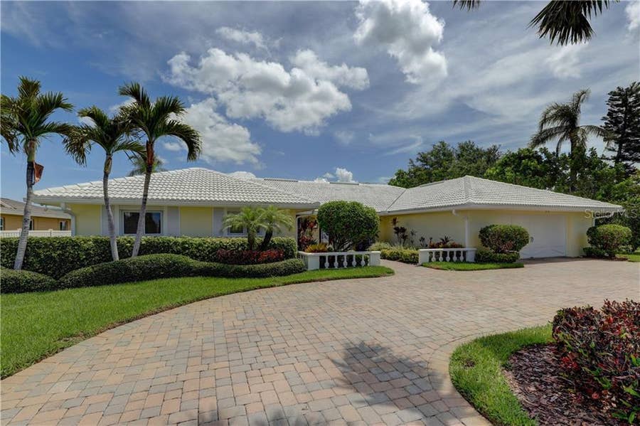 Property photo for 606 PALM DRIVE, Largo, FL
