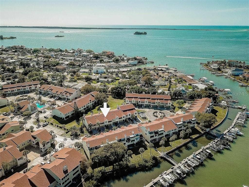2368 HANOVER DRIVE, Dunedin, FL 34698 ' '