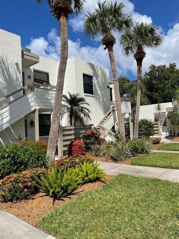 Property photo for 206 LAKEWOOD DRIVE, #206, Bradenton, FL