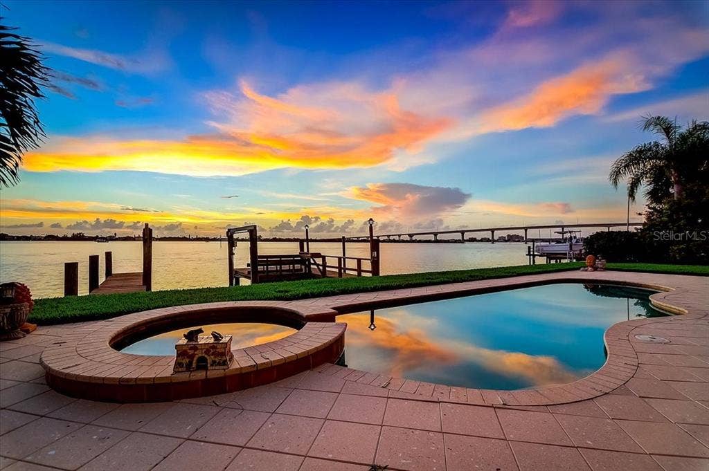 214 DRIFTWOOD LANE, Largo, FL 33770 214 DRIFTWOOD LANE, Largo, FL 33770