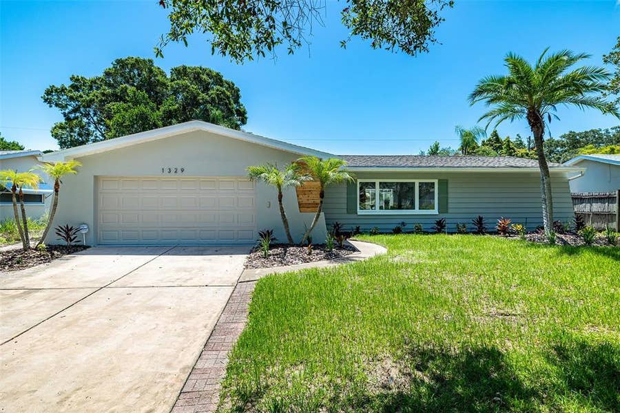 Property photo for 1329 WILLIAMS DRIVE, Clearwater, FL