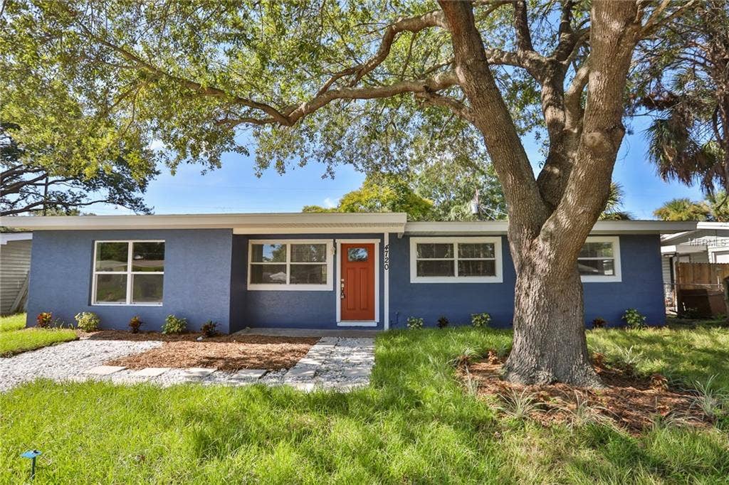 4720 W WALLACE AVENUE, Tampa, FL 33611 =
