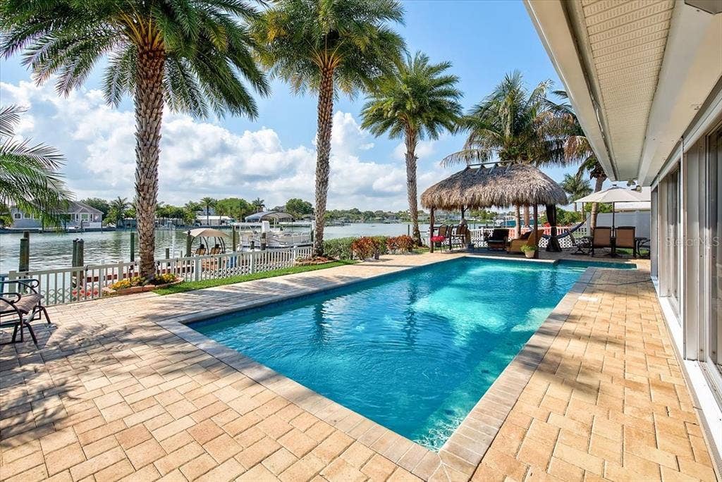 217 DRIFTWOOD LANE, Largo, FL 33770 217 DRIFTWOOD LANE, Largo, FL 33770