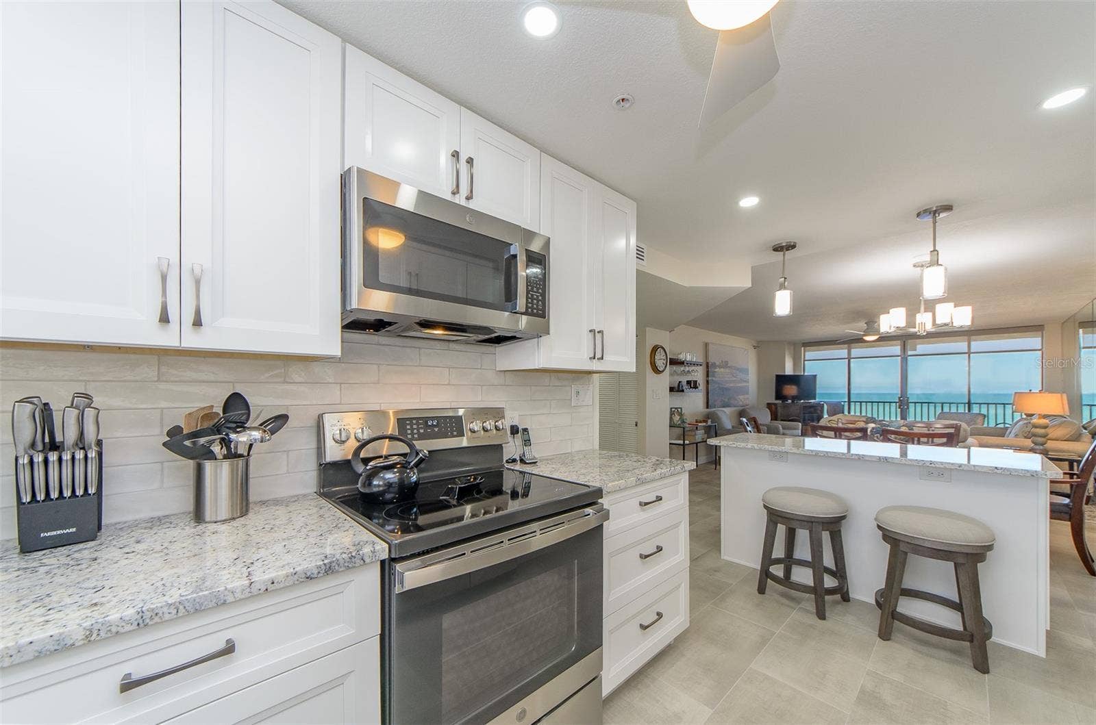 1290 GULF BOULEVARD, #907, Clearwater, FL 33767 1290 GULF BOULEVARD, #907, Clearwater, FL 33767