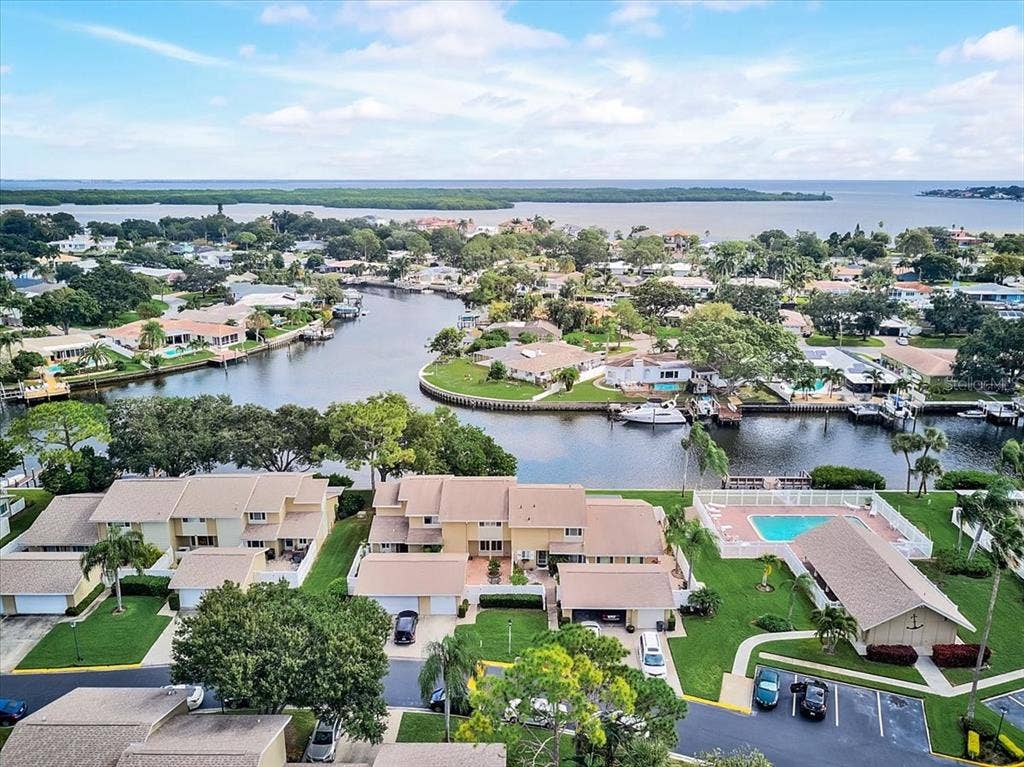 6447 CAPE HATTERAS WAY NE, #2, St Petersburg, FL 33702 6447 CAPE HATTERAS WAY NE, #2, St Petersburg, FL 33702