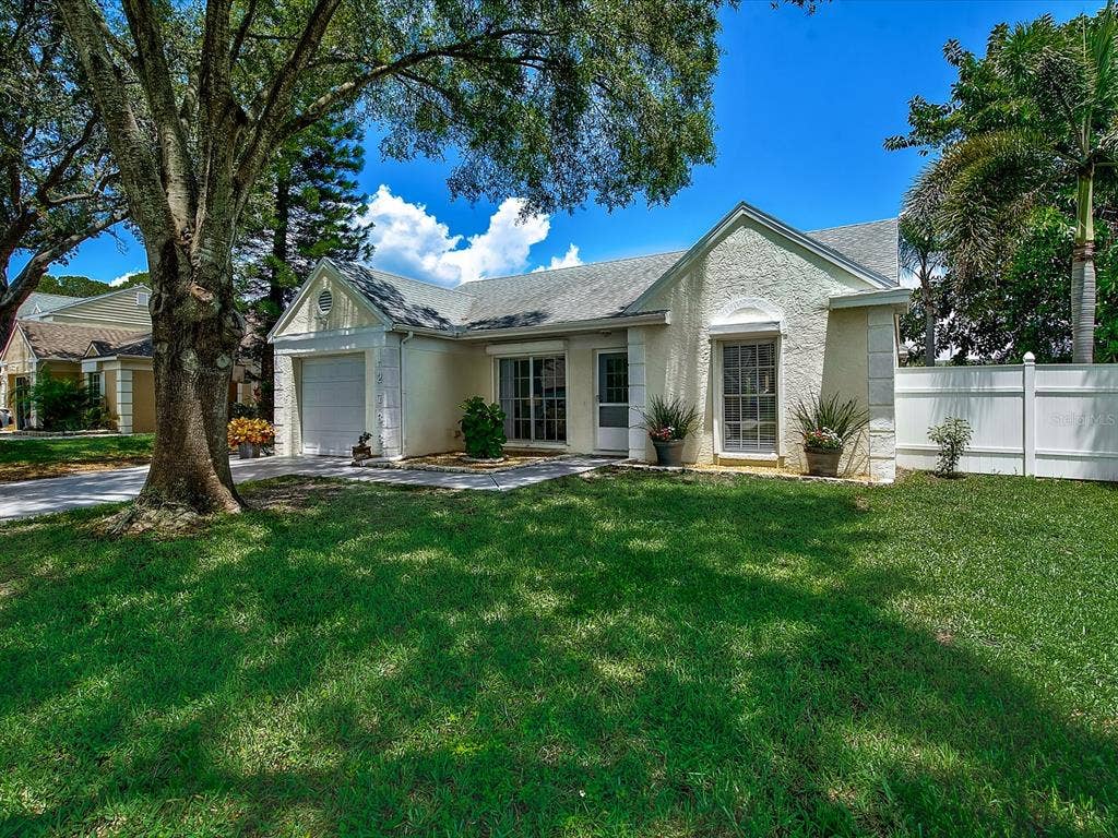 12733 GORDA CIRCLE E, Largo, FL 33773 12733 GORDA CIRCLE E, Largo, FL 33773