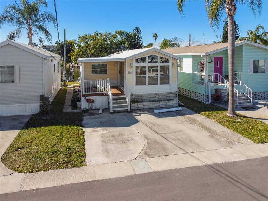 Property photo for 636 YAWL LANE, Palm Harbor, FL