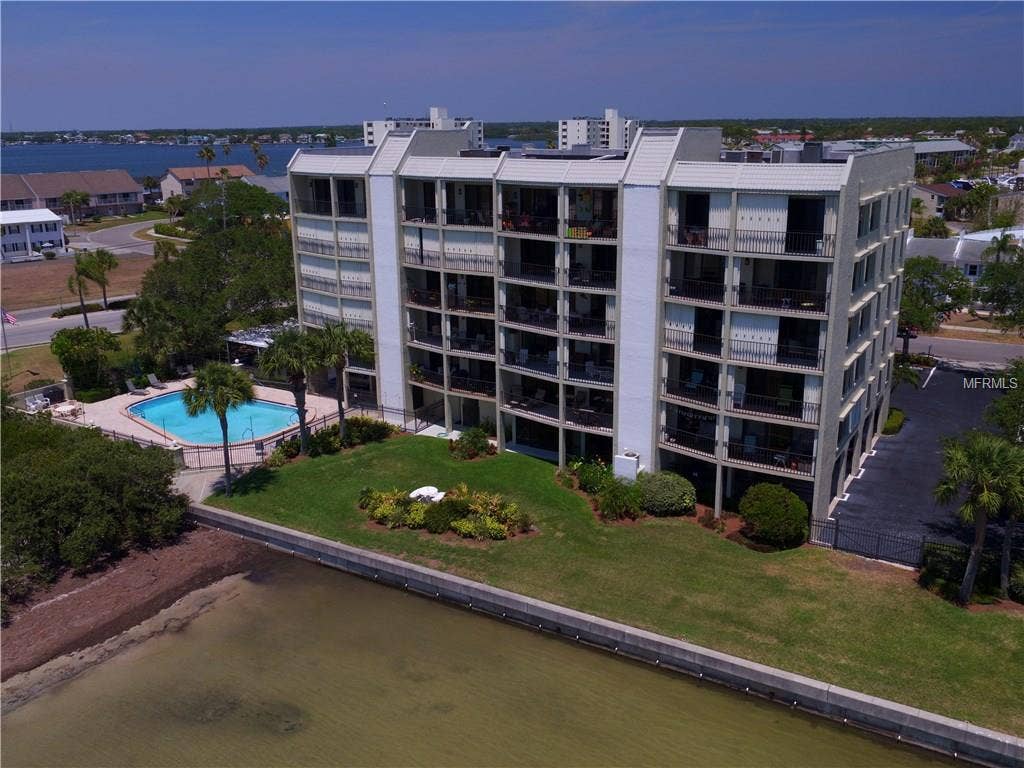 2598 GARY CIRCLE, #102, Dunedin, FL 34698 =