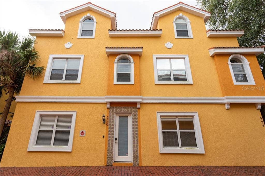 220 7TH AVENUE N, St Petersburg, FL 33701 220 7TH AVENUE N, St Petersburg, FL 33701
