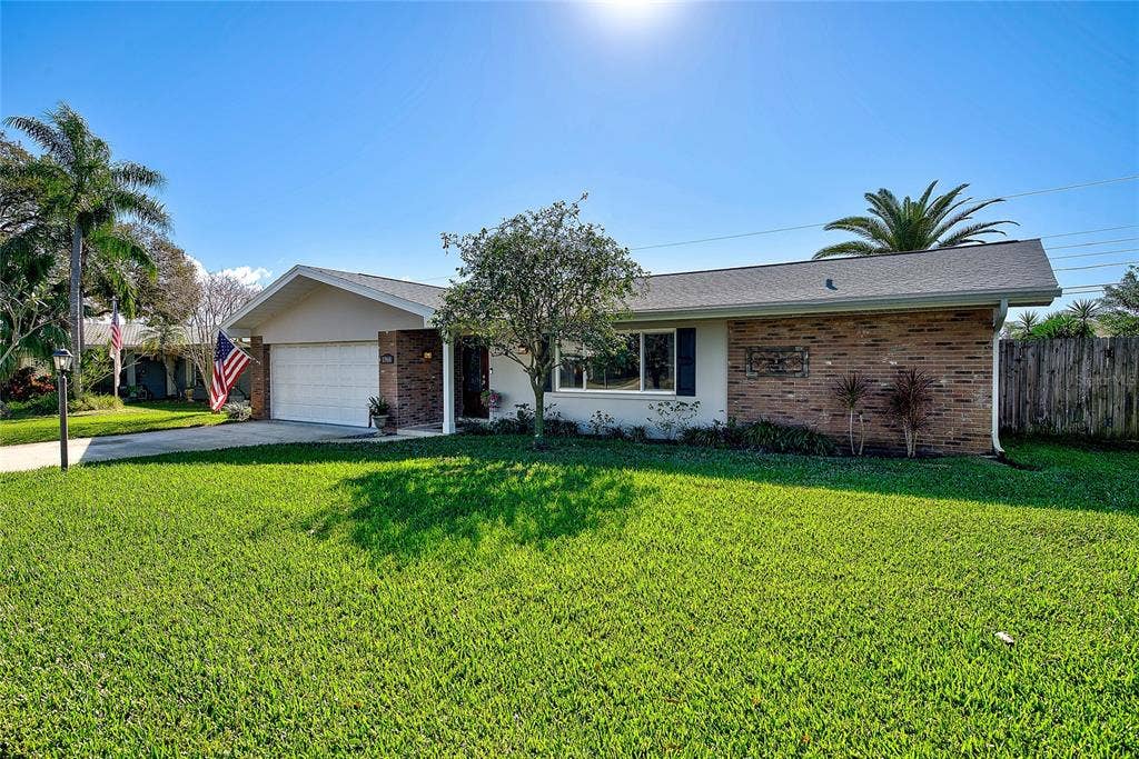 13968 PINECREST DRIVE, Largo, FL 33774 13968 PINECREST DRIVE, Largo, FL 33774