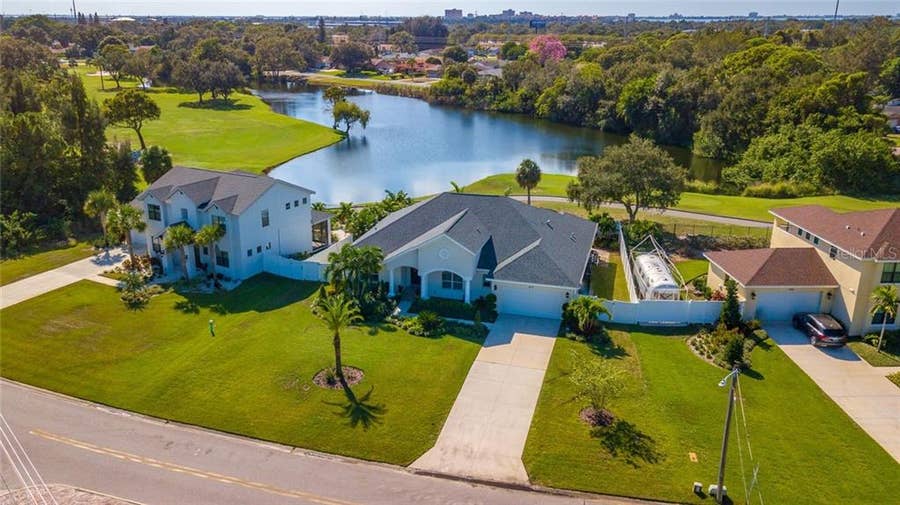 Property photo for 2670 COLUMBUS WAY S, St Petersburg, FL