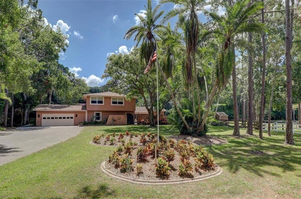 525 APPALOOSA ROAD, Tarpon Springs, FL 34688 525 APPALOOSA ROAD, Tarpon Springs, FL 34688