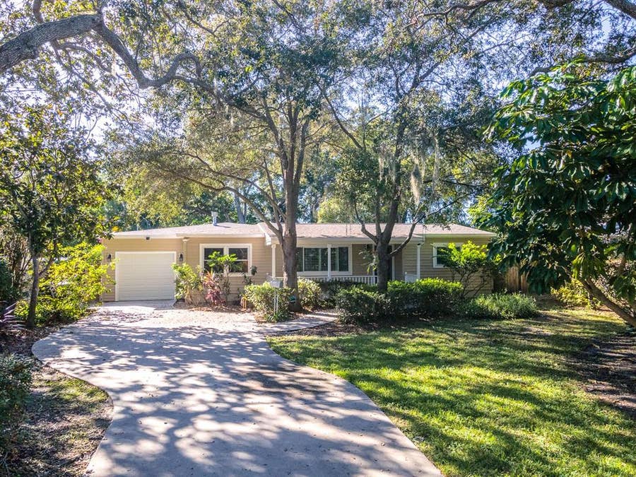 Property photo for 611 OLEANDER WAY S, South Pasadena, FL