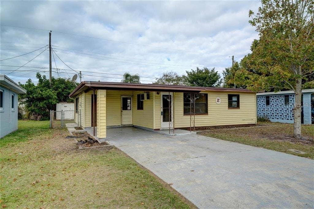 10571 116TH TERRACE N, Largo, FL 33773 10571 116TH TERRACE N, Largo, FL 33773