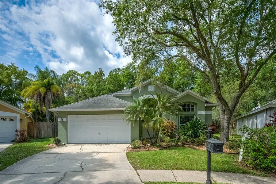 Property photo for 11933 DERBYSHIRE DRIVE, Tampa, FL