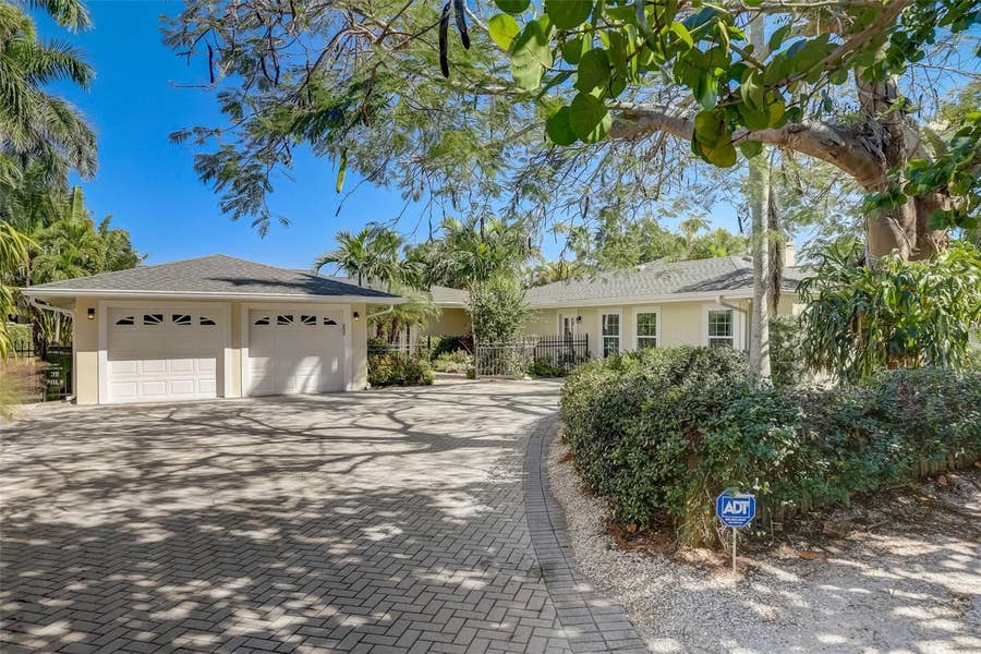 Property photo for 39 S POLK DRIVE, Sarasota, FL