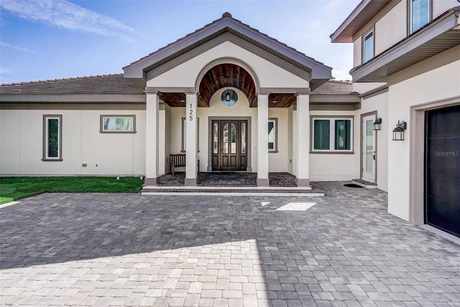 Property photo for 125 S BLVD OF PRESIDENTS, Sarasota, FL