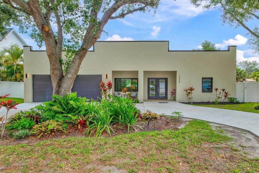 Property photo for 1905 TULIP DRIVE, Sarasota, FL