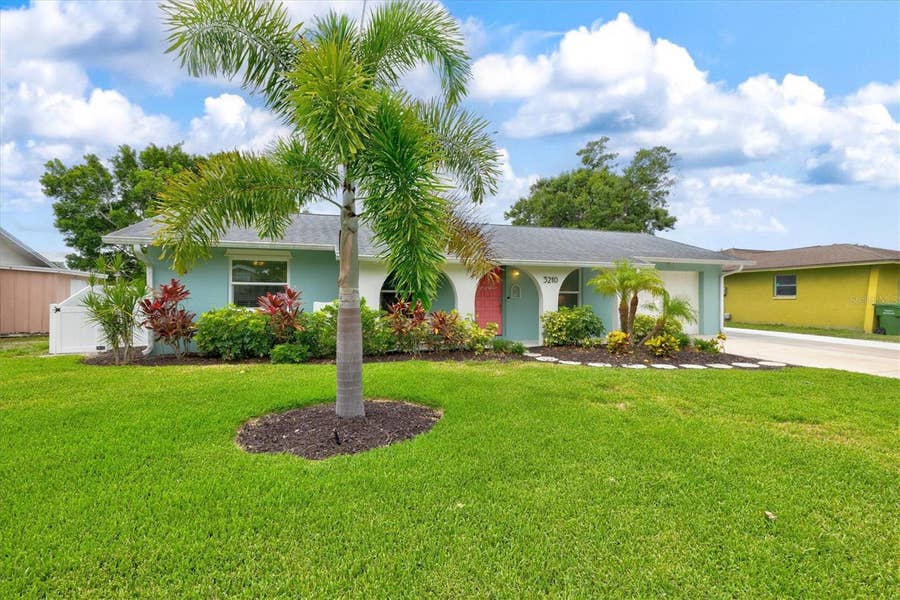 Property photo for 3210 WOOD STREET, Sarasota, FL