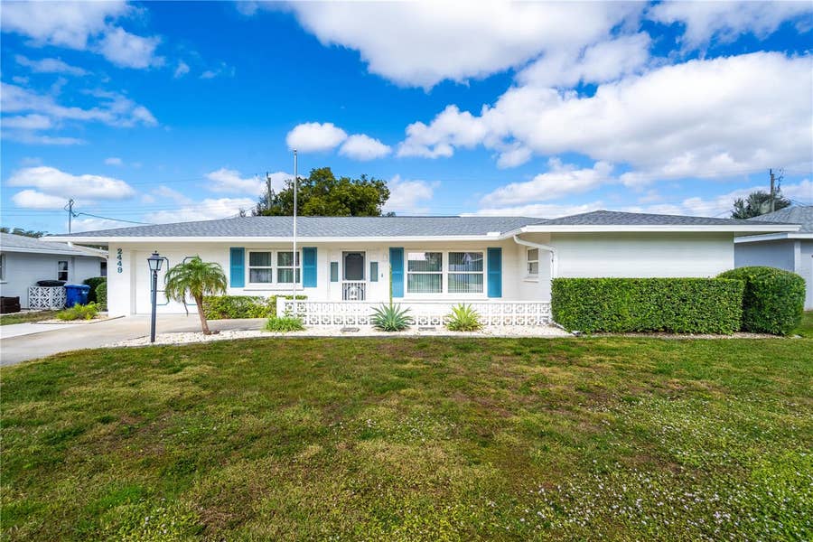 Property photo for 2449 BREAKWATER CIRCLE, Sarasota, FL