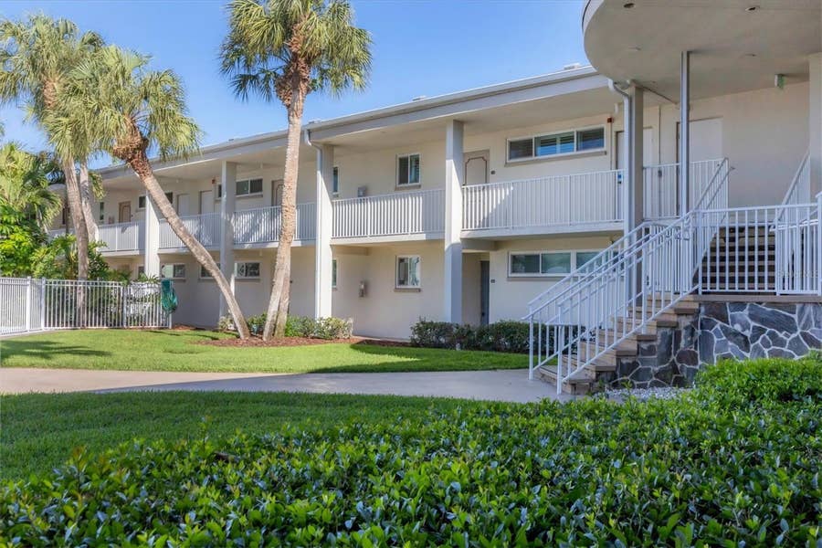 Property photo for 500 S WASHINGTON DRIVE, #5B, Sarasota, FL