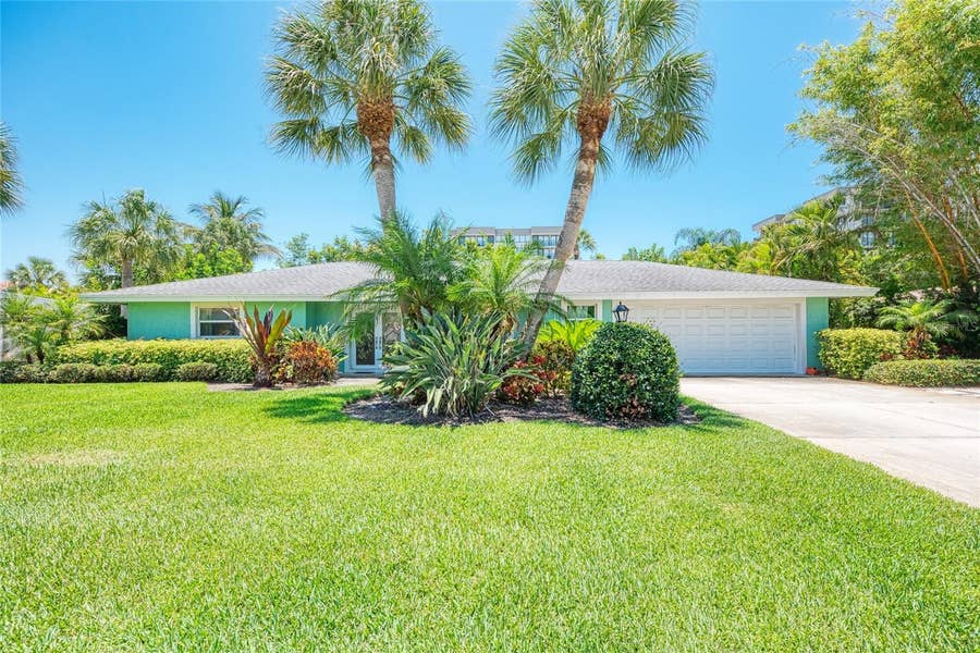 Property photo for 5640 CAPE LEYTE DRIVE, Sarasota, FL