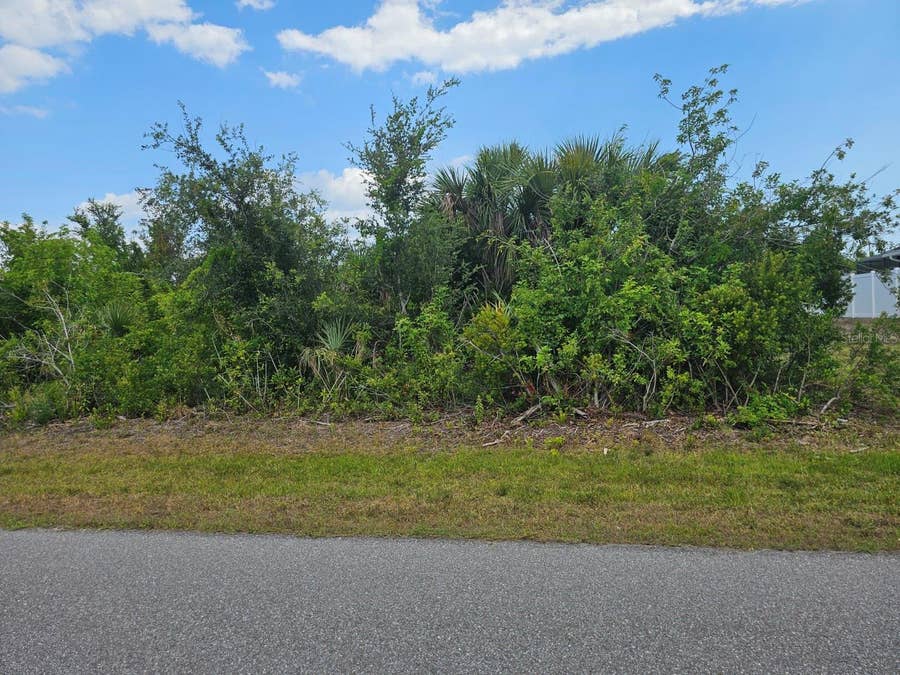 Property photo for 15595 STUART CIRCLE, Port Charlotte, FL