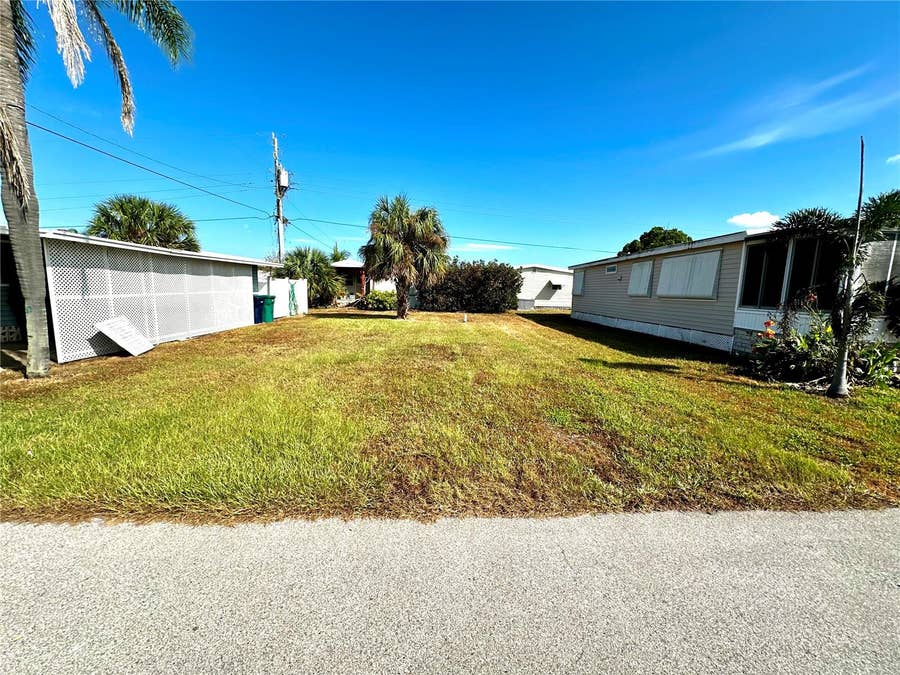 Property photo for 23 FLORES DRIVE, Palmetto, FL