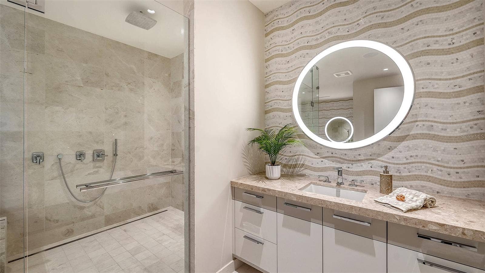 1561 GULF OF MEXICO DRIVE, #403, Longboat Key, FL 34228 1561 GULF OF MEXICO DRIVE, #403, Longboat Key, FL 34228