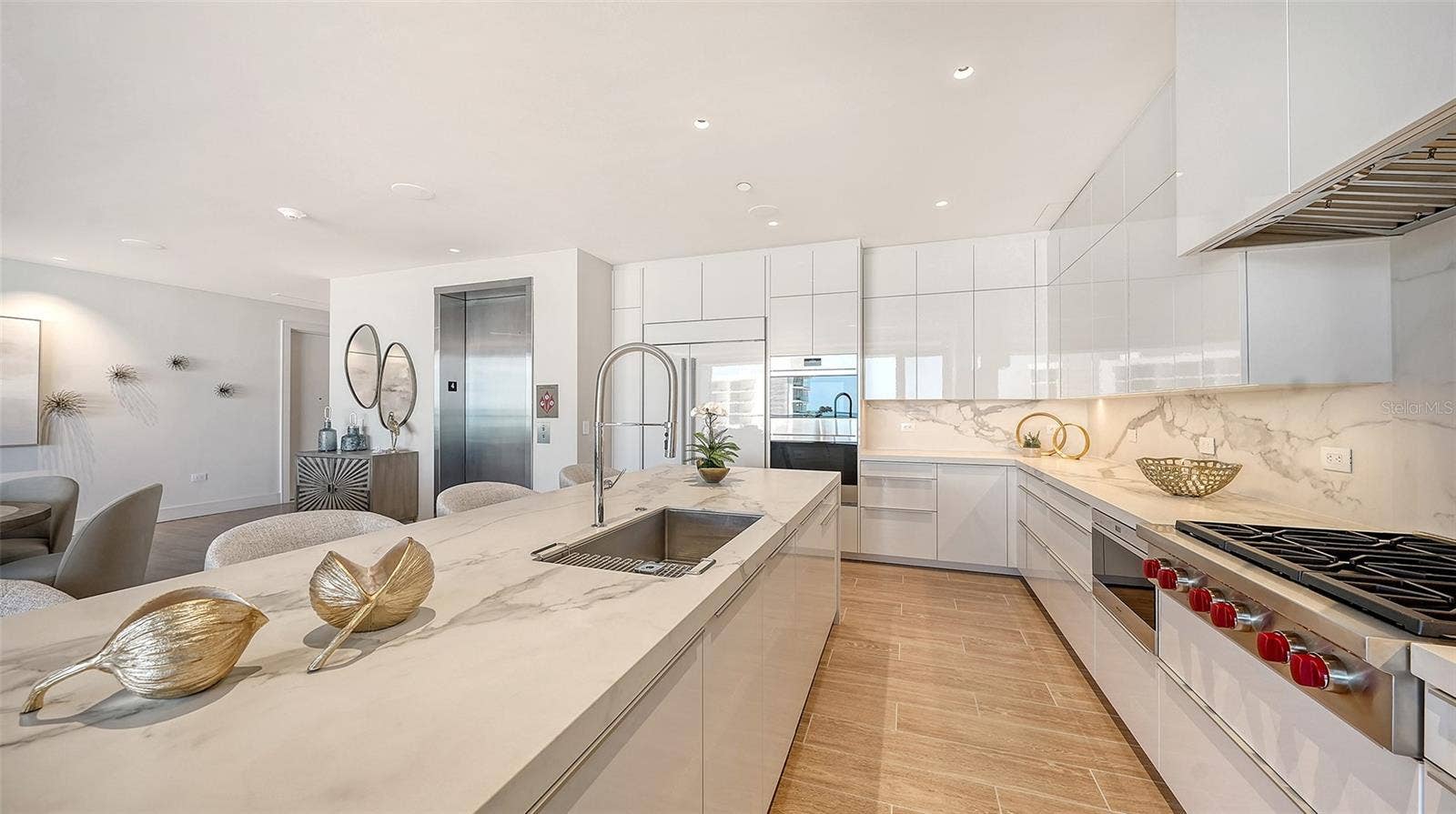 1561 GULF OF MEXICO DRIVE, #403, Longboat Key, FL 34228 1561 GULF OF MEXICO DRIVE, #403, Longboat Key, FL 34228