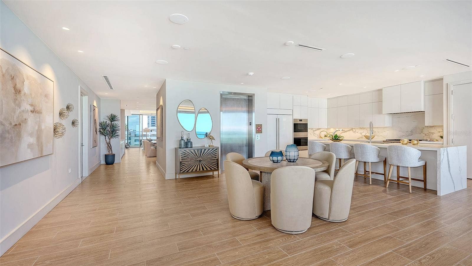 1561 GULF OF MEXICO DRIVE, #403, Longboat Key, FL 34228 1561 GULF OF MEXICO DRIVE, #403, Longboat Key, FL 34228