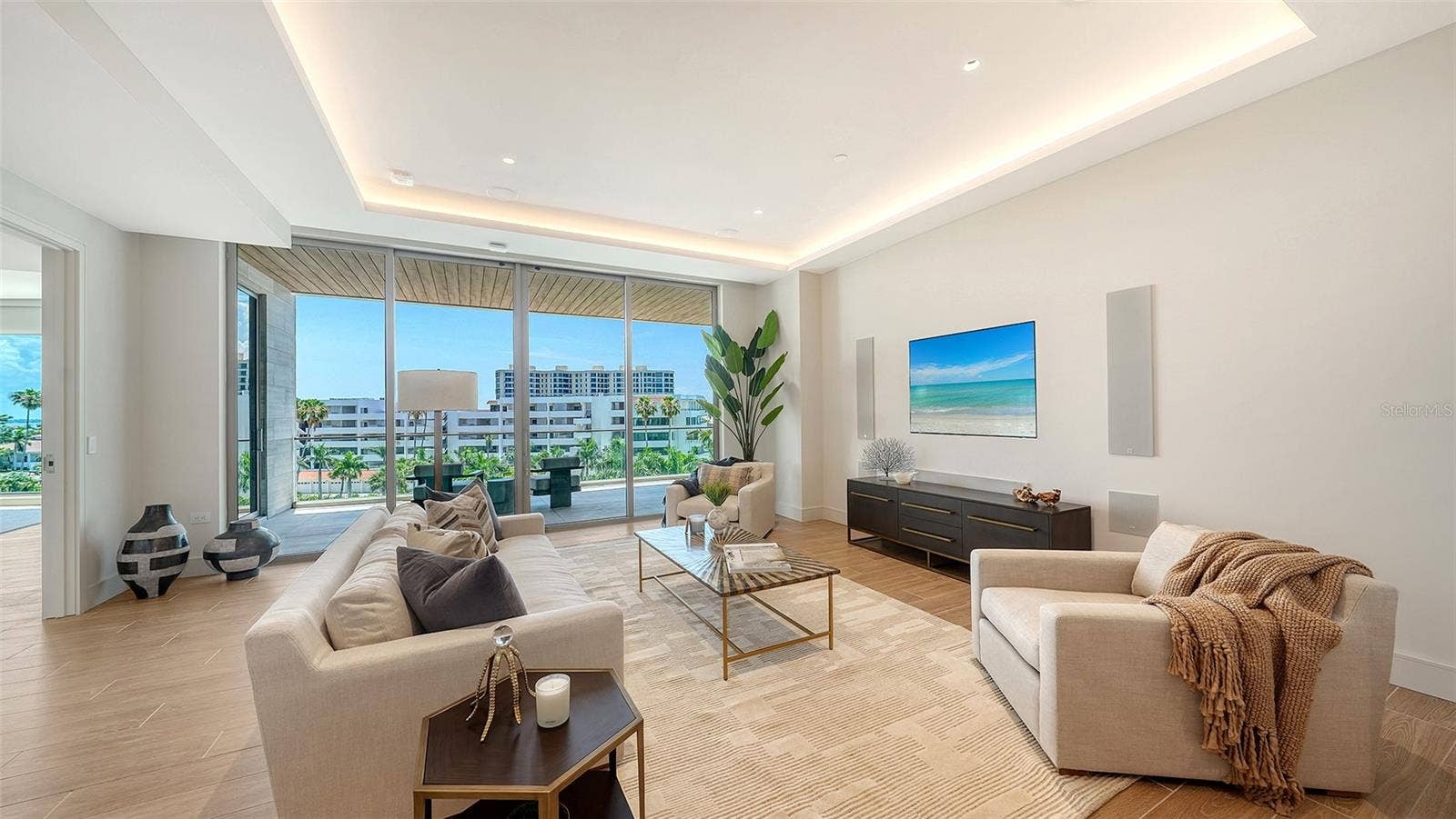 1561 GULF OF MEXICO DRIVE, #403, Longboat Key, FL 34228 1561 GULF OF MEXICO DRIVE, #403, Longboat Key, FL 34228
