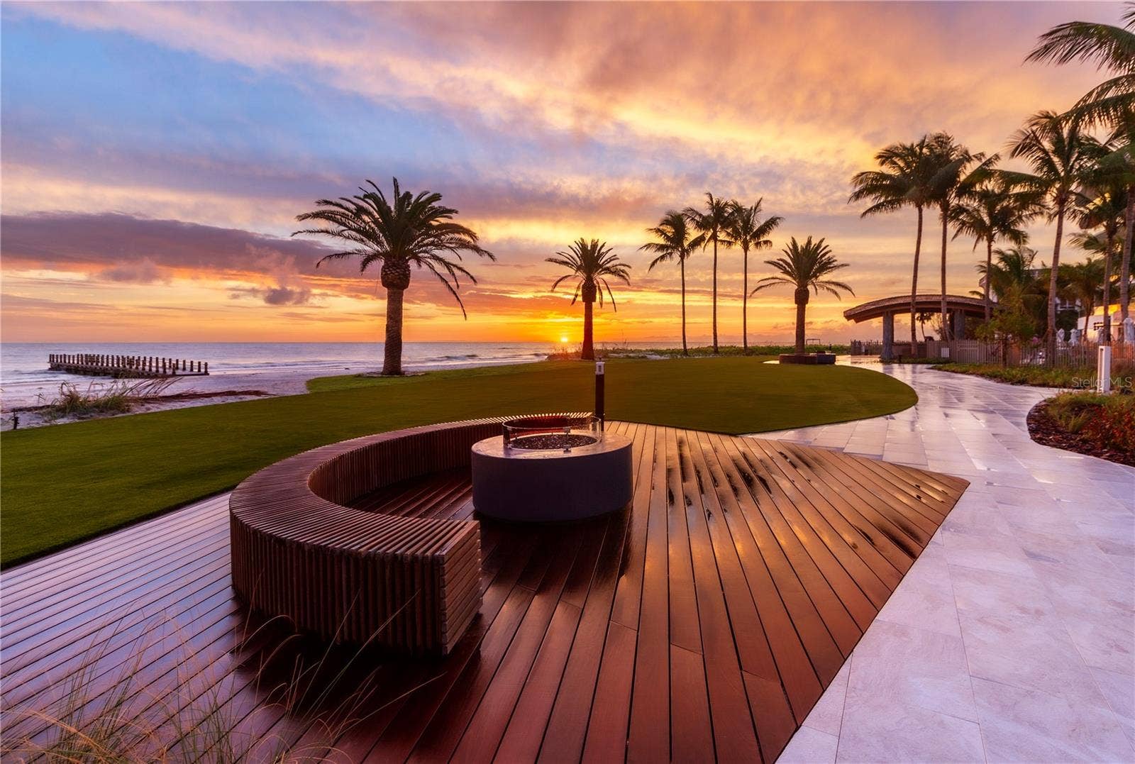 1561 GULF OF MEXICO DRIVE, #403, Longboat Key, FL 34228 St. Regis Fire Pit & Beach Lawn