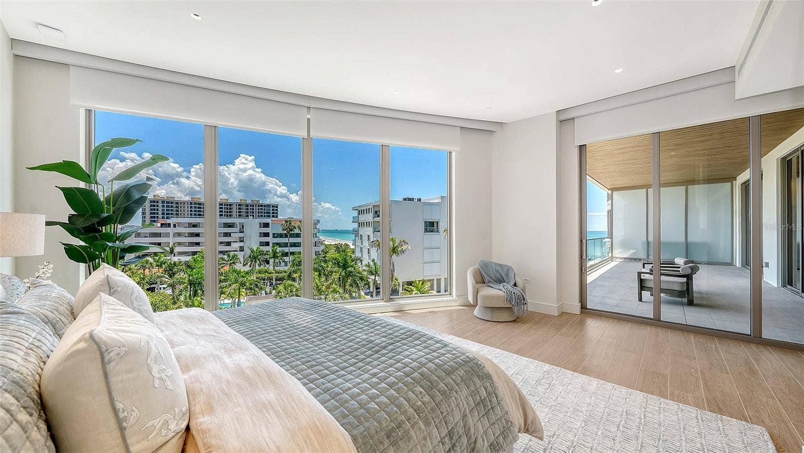 1561 GULF OF MEXICO DRIVE, #403, Longboat Key, FL 34228 1561 GULF OF MEXICO DRIVE, #403, Longboat Key, FL 34228