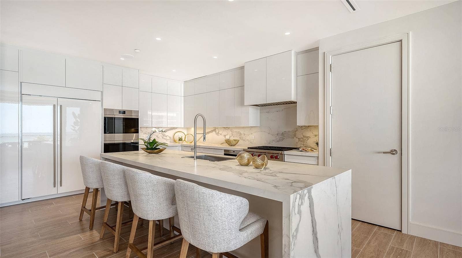 1561 GULF OF MEXICO DRIVE, #403, Longboat Key, FL 34228 1561 GULF OF MEXICO DRIVE, #403, Longboat Key, FL 34228