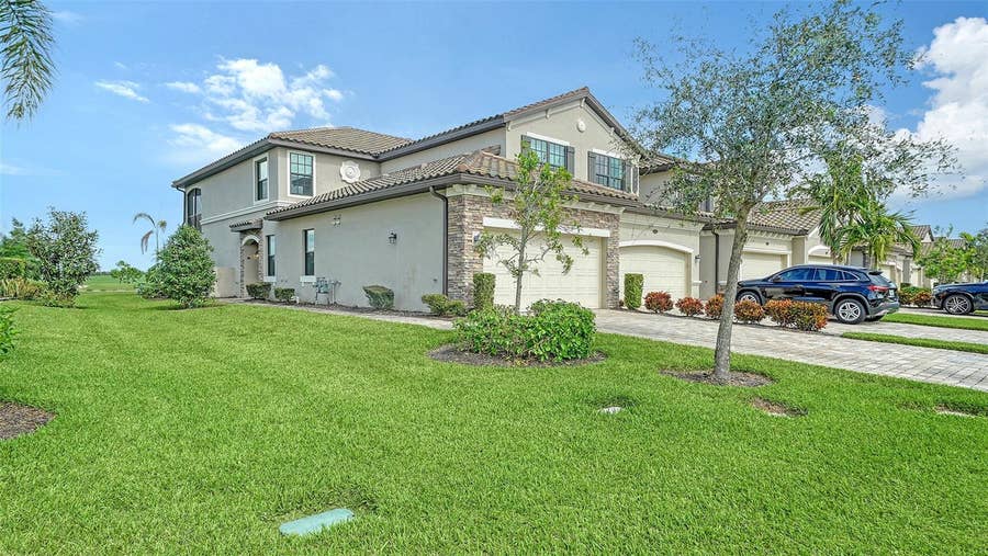 Property photo for 17815 GAWTHROP DRIVE, #101, Bradenton, FL