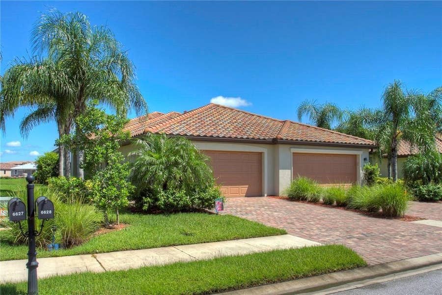 Property photo for 6627 CANDLESTICK DRIVE, Bradenton, FL