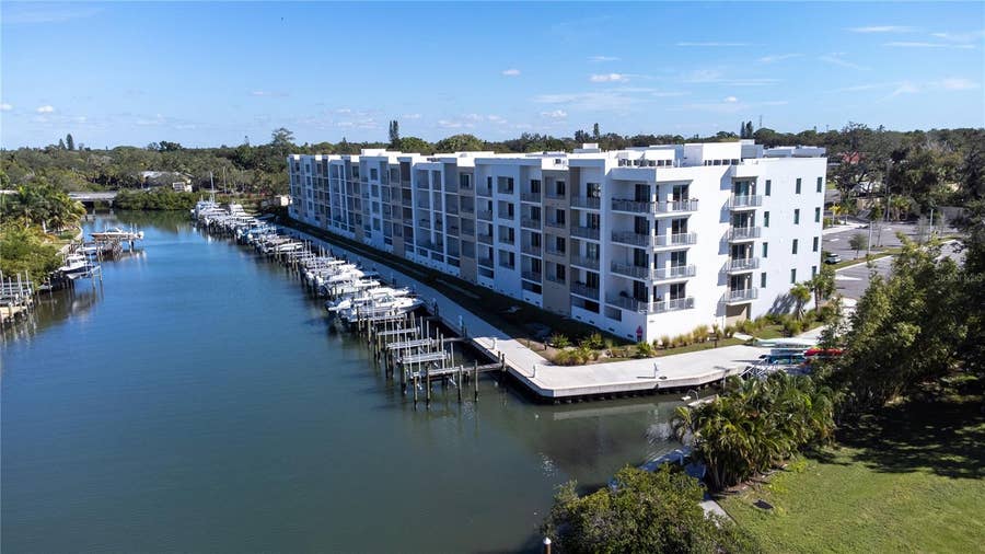 Property photo for 1709 N TAMIAMI TRAIL, #215, Sarasota, FL
